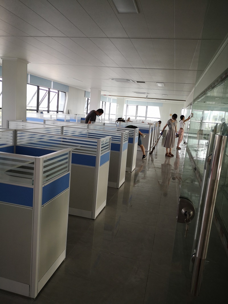 1691040562120439.jpg 2020.8打掃衛(wèi)生,為搬遷做準(zhǔn)備.jpg